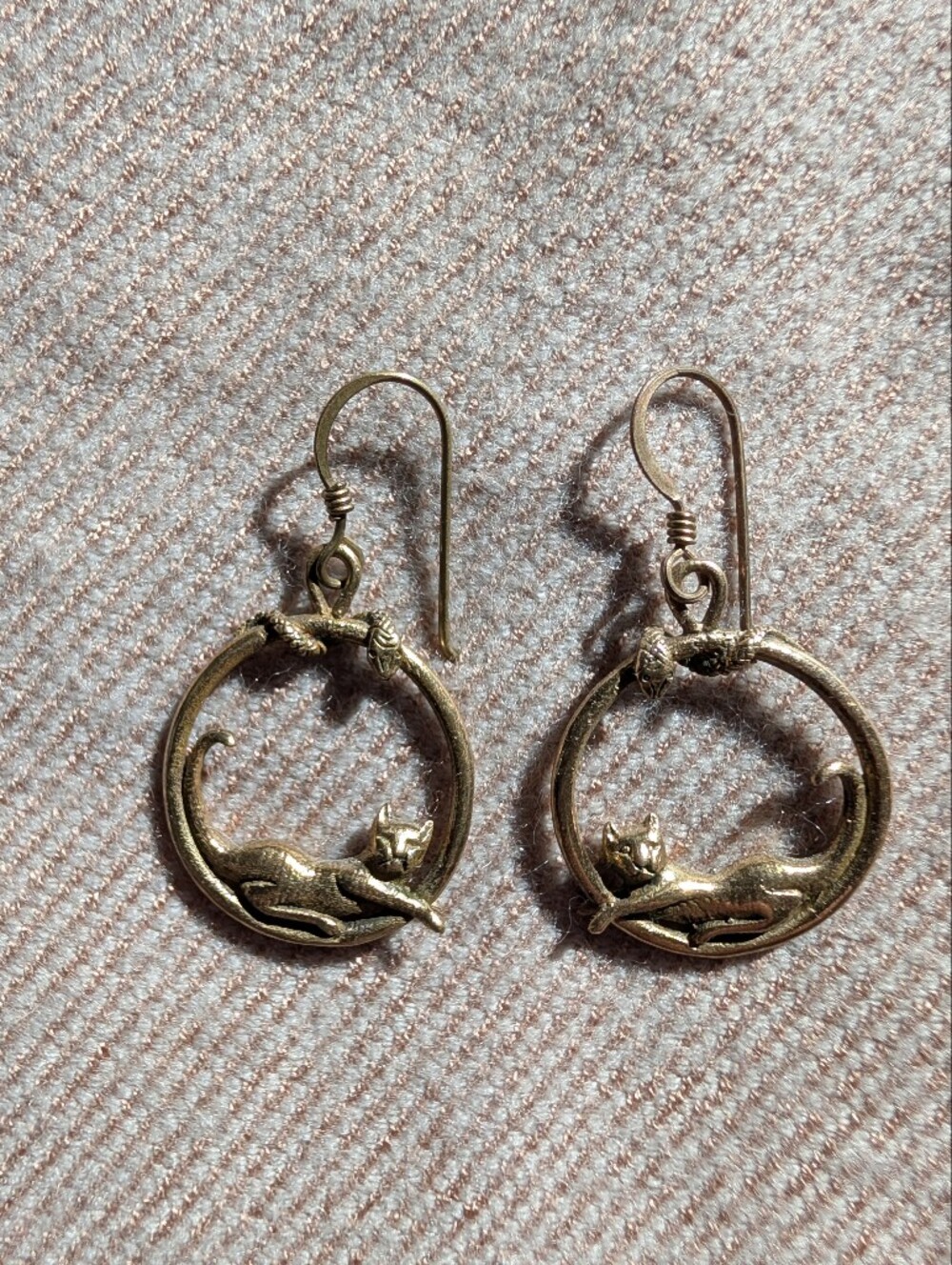 Vintage Style Gold Cat Hoop Earrings